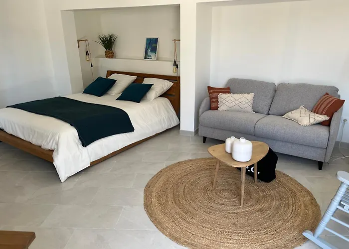 Un petit coin de paradis - Studio Pura Vida, à 200m de la plage dans une calanque préservée